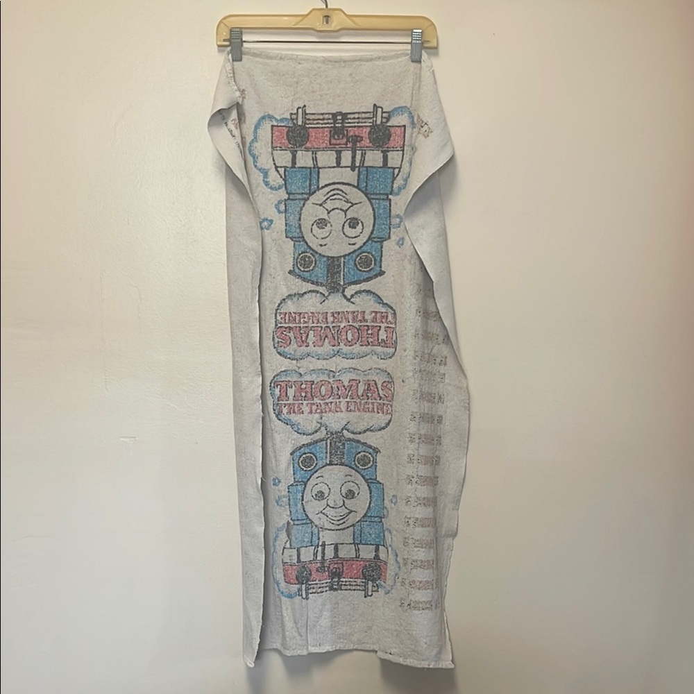Vintage 90s Thomas the Tank Engine bath towel